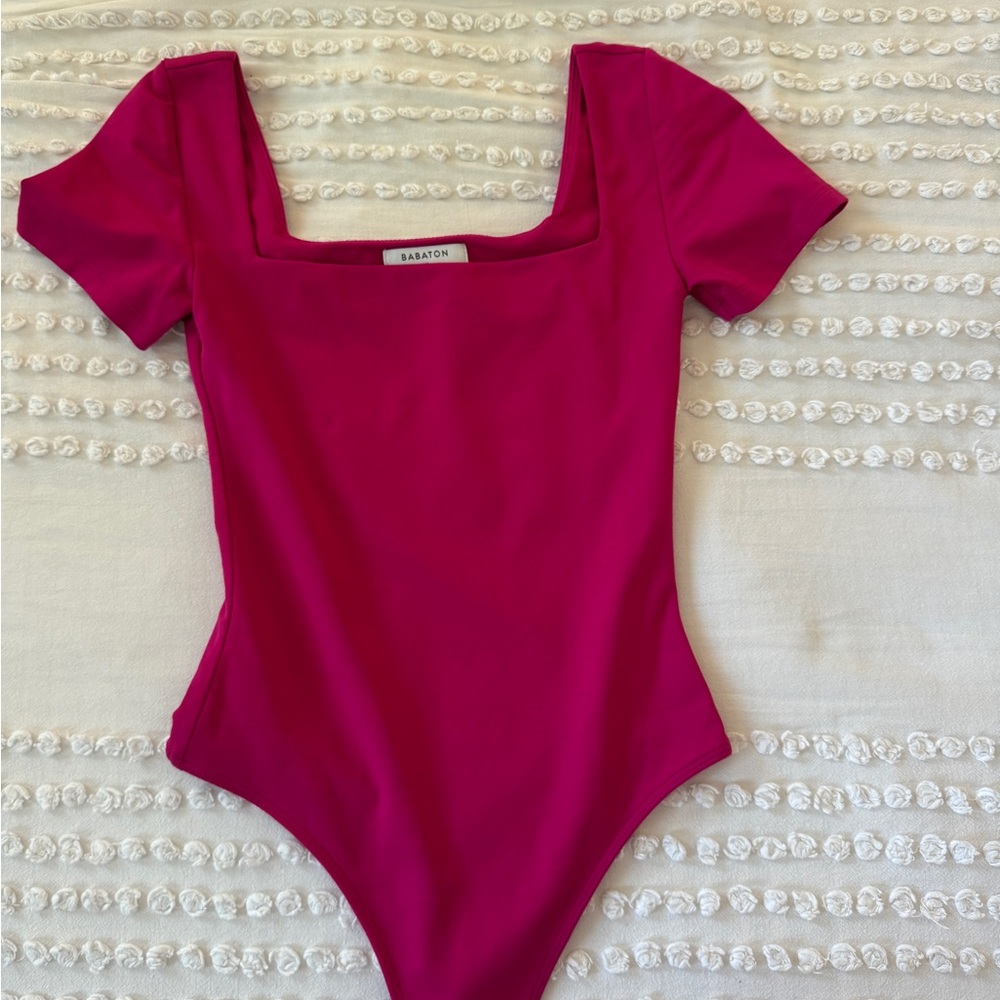 Babaton Contour Squareneck Bodysuit